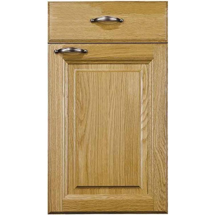 Lilja, useita puulajeja