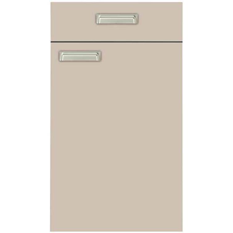 Fino Nero, useita v&auml;rej&auml;