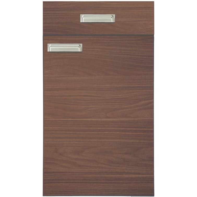 Fino Nero, useita v&auml;rej&auml;