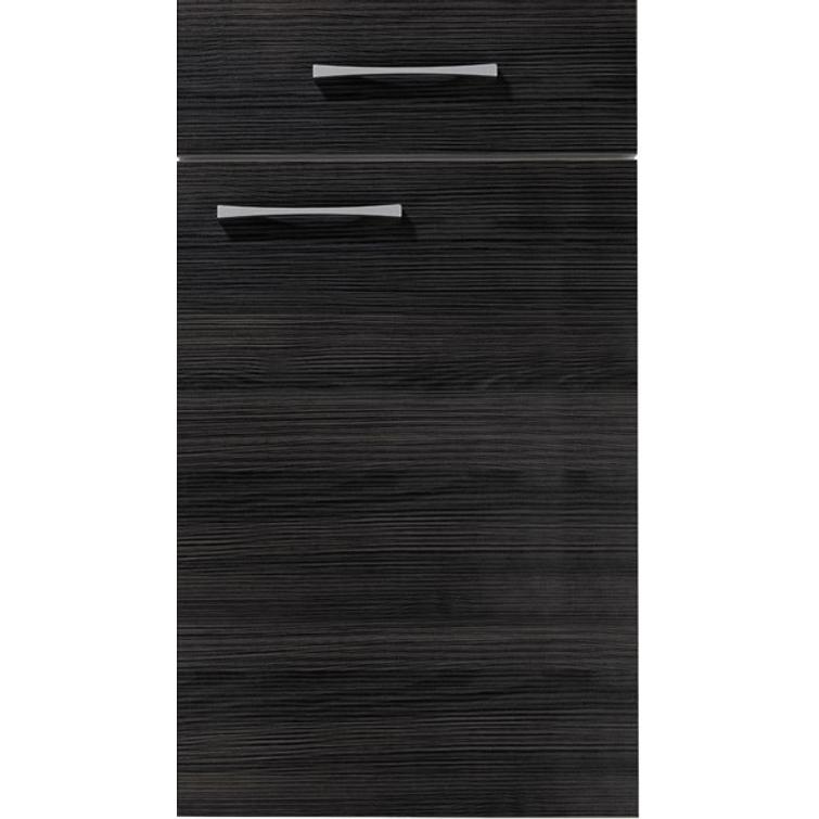 Fino Nero, useita v&auml;rej&auml;